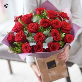 18 Premium Rose Bouquet