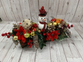 Christmas Scene Natural Logs