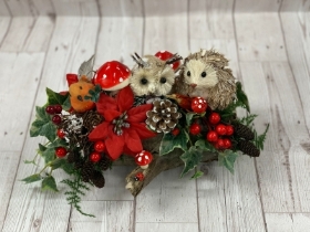 Christmas Scene Natural Logs